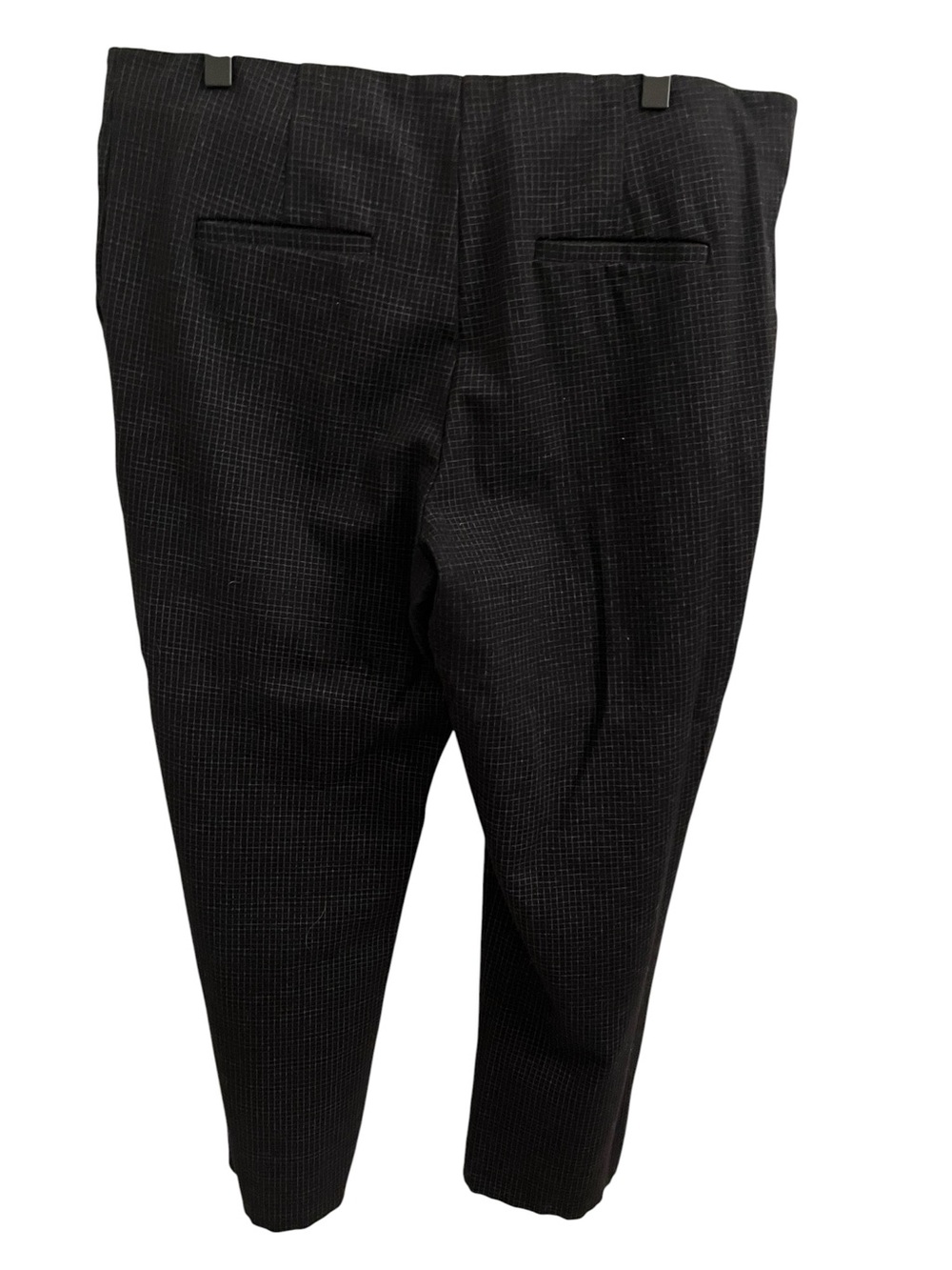 Amanda & Chelsea Black Cropped Ankle Pants - Picture 2 of 3